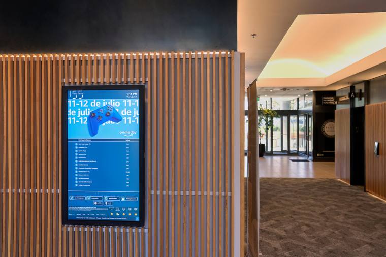 Digital out-of-home screen — Office Buildings